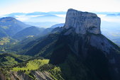 Vercors : Le Mont Aiguille depuis les rochers du Parquet