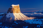 Vercors : Le Mont Aiguille sous la neige